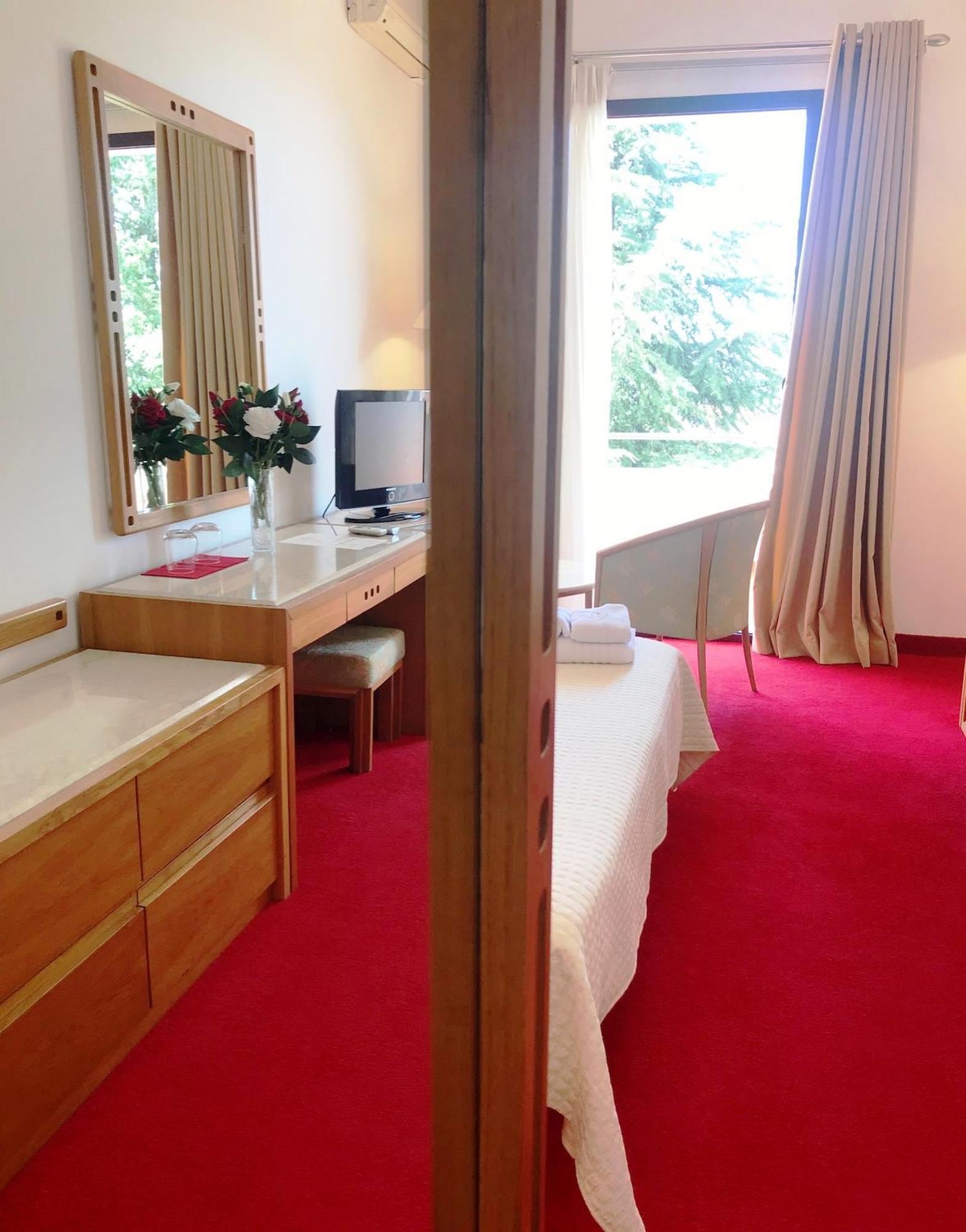 Chateau Linza Resort Tiranë Eksteriør bilde