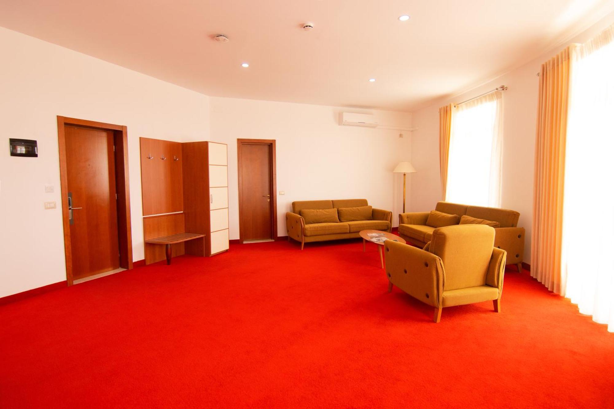 Chateau Linza Resort Tiranë Eksteriør bilde
