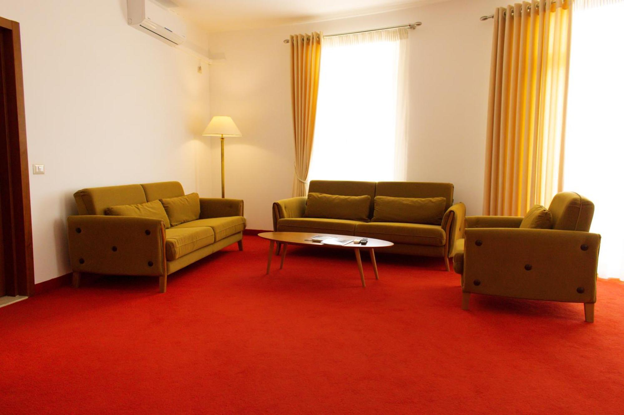 Chateau Linza Resort Tiranë Eksteriør bilde