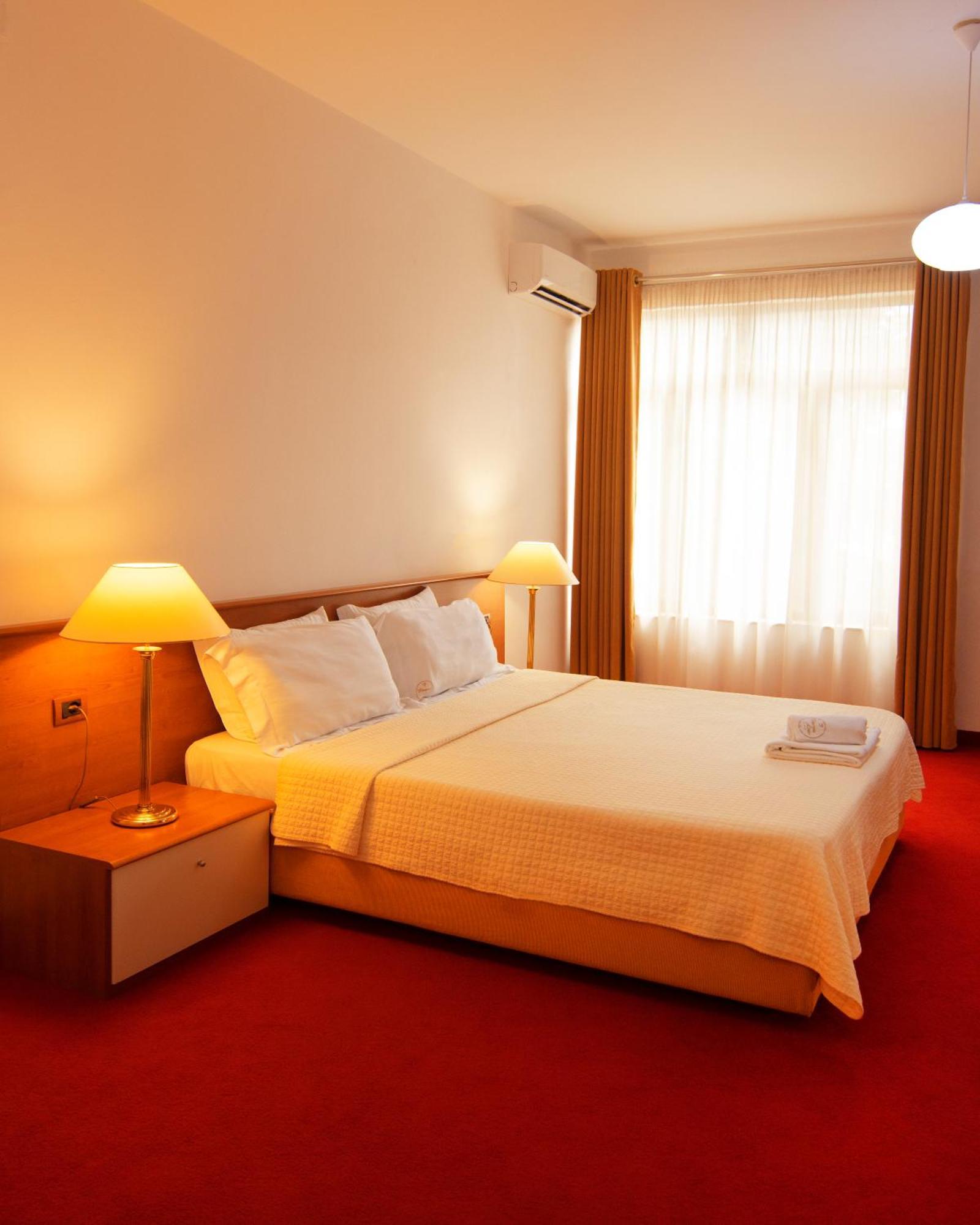 Chateau Linza Resort Tiranë Eksteriør bilde